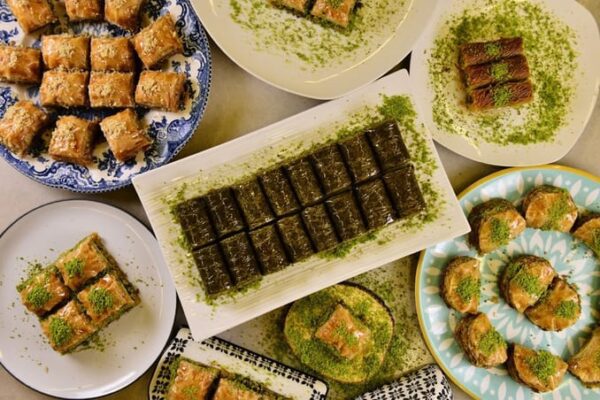 البقلاوة التركية - تورلاندس - turlands - تورلاندس للسياحة - السياحة في تركيا - الاماكن السياحية في تركيا (اماكن سياحية في تركيا) - المناطق السياحية في تركيا (مناطق سياحية في تركيا) - تركيا والسياحة - المدن السياحية في تركيا (مدن تركيا السياحية) - سياحة تركيا